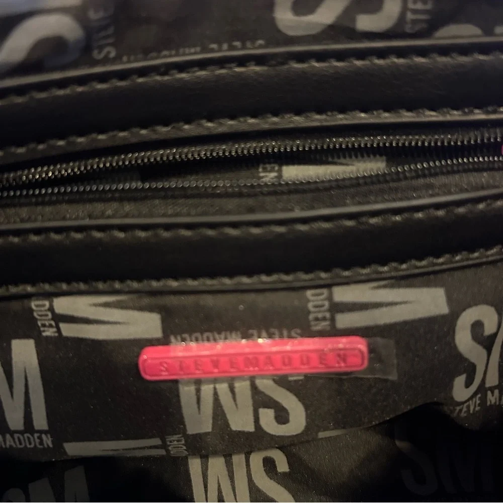 Steve Madden Pink Quilted Belt Bag Fanny Pack Crossbody Logo Strap
